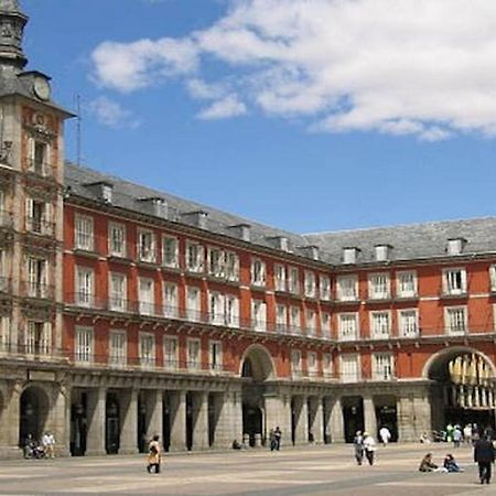 Apartamento Antonio Apartment Madrid Bagian luar foto